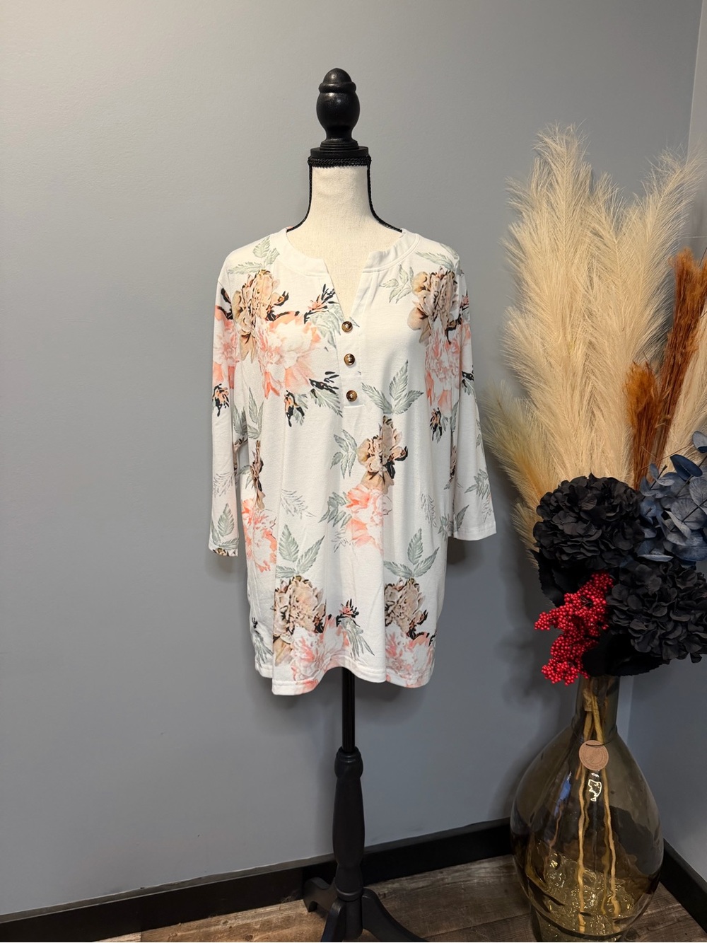 Floral Henley Long-Sleeve Tunic Top - White with Peach Bloom